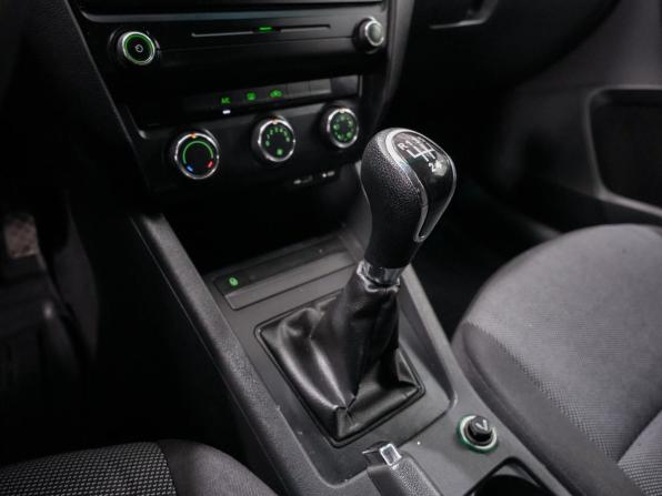 Skoda Octavia III (A7) с пробегом 2013 года, цена 843 000 рублей, 280000 км, лифтбек, Автокод Объявления