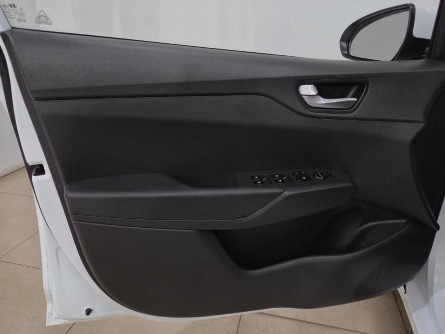 Hyundai Solaris II Рестайлинг Альметьевск  - изображение 9