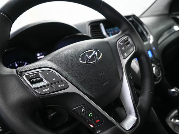Hyundai Santa Fe III с пробегом 2012 года, цена 1 849 900 рублей, 237132 км, внедорожник, Автокод Объявления