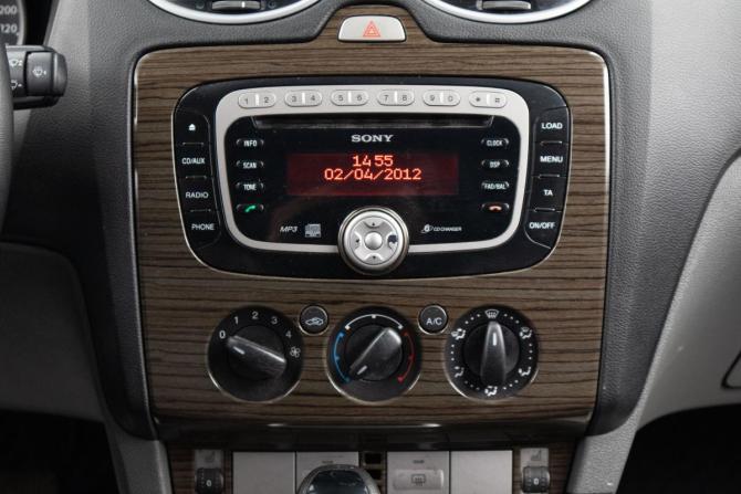 Ford Focus II Рестайлинг с пробегом 2008 года, цена 629 000 рублей, 252000 км, седан, Автокод Объявления