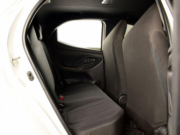 Toyota Yaris IV с пробегом 2021 года, цена 1 145 995 рублей, 81088 км, хэтчбек, Автокод Объявления