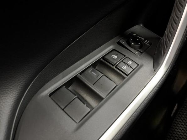 Toyota RAV4 V (XA50) с пробегом 2024 года, цена 4 070 000 рублей, 28300 км, внедорожник, Автокод Объявления