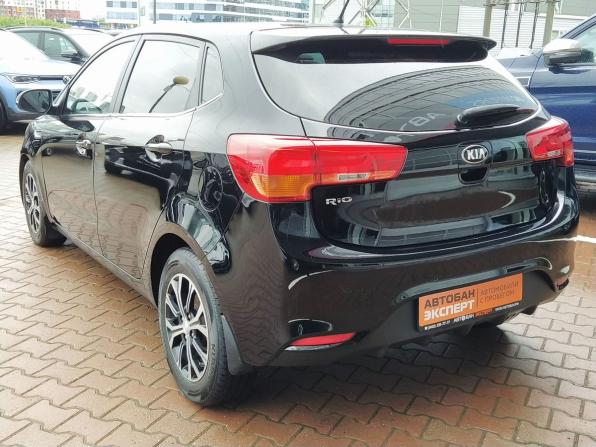 Kia Rio III Рестайлинг с пробегом 2016 года, цена 944 000 рублей, 208644 км, хэтчбек, Автокод Объявления