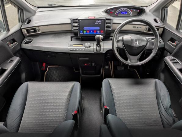 Honda Freed I с пробегом 2010 года, цена 859 900 рублей, 263000 км, компактвэн, Автокод Объявления