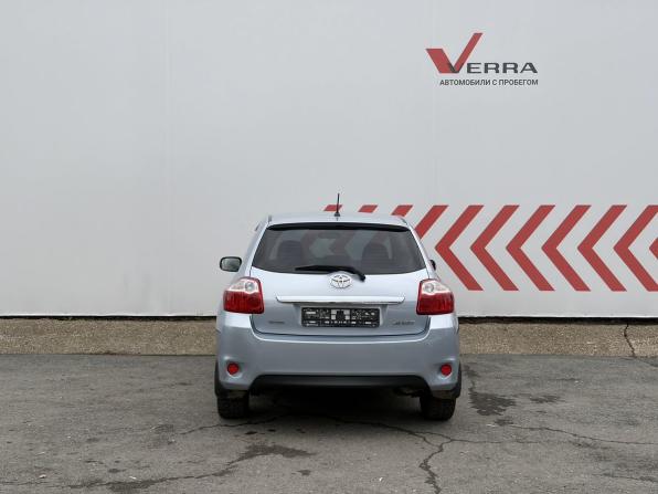 Toyota Auris I Рестайлинг с пробегом 2010 года, цена 965 000 рублей, 240000 км, хэтчбек, Автокод Объявления