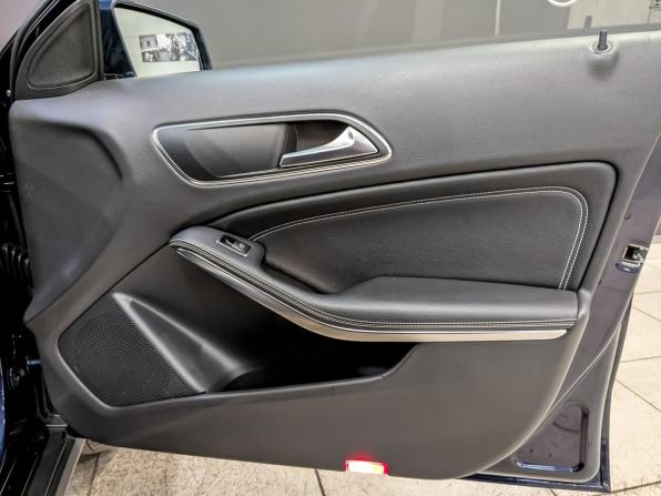 Mercedes-Benz GLA I (X156) с пробегом 2017 года, цена 2 350 000 рублей, 124500 км, внедорожник, Автокод Объявления