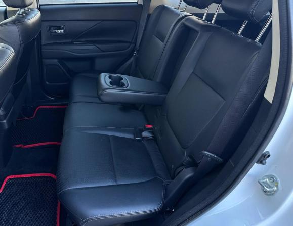 Mitsubishi Outlander III Рестайлинг 2 с пробегом 2018 года, цена 2 655 000 рублей, 151996 км, внедорожник, Автокод Объявления