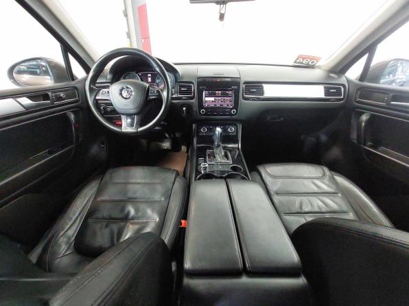 Volkswagen Touareg II с пробегом 2012 года, цена 1 650 000 рублей, 331500 км, внедорожник, Автокод Объявления