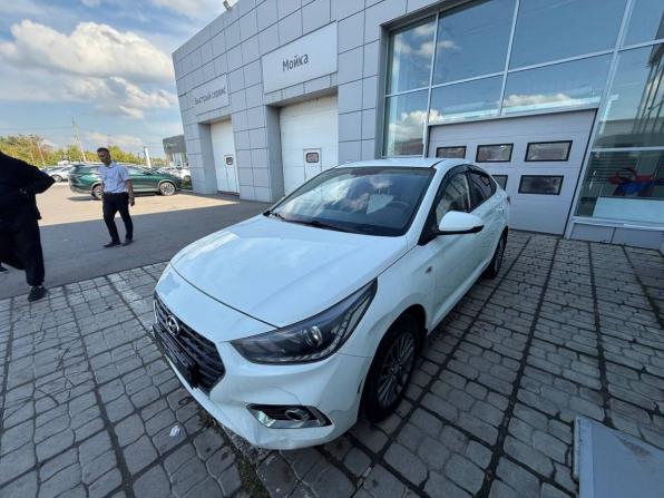 Hyundai Solaris II с пробегом 2018 года, цена 1 190 000 рублей, 161994 км, седан, Автокод Объявления