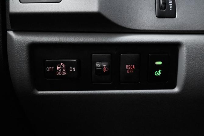 Toyota Tundra II с пробегом 2012 года, цена 4 600 000 рублей, 166195 км, offers.body_type.unknown, Автокод Объявления
