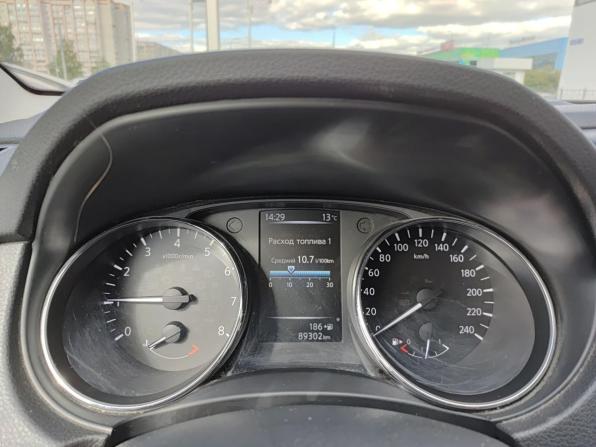 Nissan Qashqai II с пробегом 2018 года, цена 1 893 000 рублей, 89303 км, внедорожник, Автокод Объявления