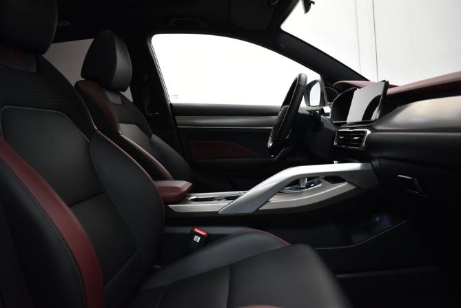 Geely Coolray I с пробегом 2023 года, цена 1 810 000 рублей, 61443 км, внедорожник, Автокод Объявления