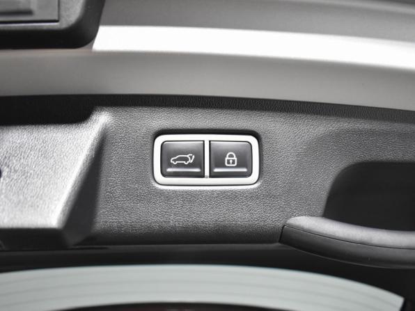 Kia Sorento IV с пробегом 2022 года, цена 4 590 000 рублей, 4211 км, внедорожник, Автокод Объявления