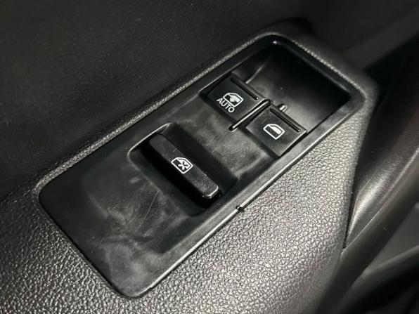 Volkswagen Polo V с пробегом 2014 года, цена 919 000 рублей, 165000 км, седан, Автокод Объявления