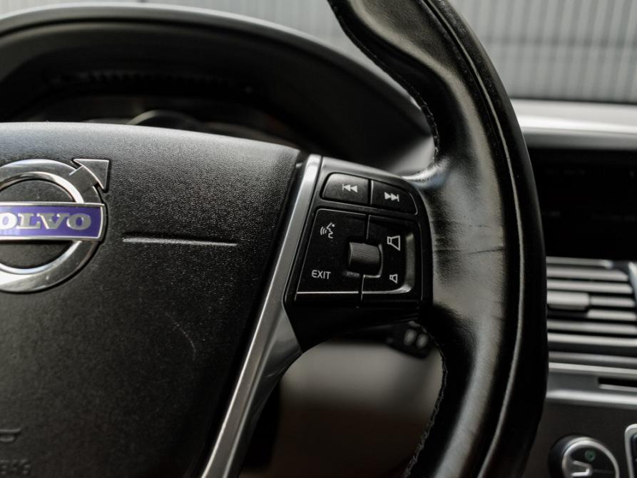 Volvo XC60 I Рестайлинг Екатеринбург  - изображение 17