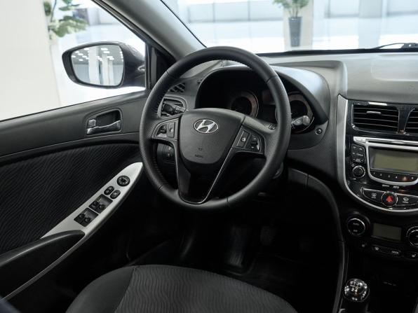Hyundai Solaris I с пробегом 2012 года, цена 706 000 рублей, 166602 км, седан, Автокод Объявления