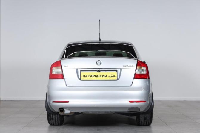 Skoda Octavia II (A5) Рестайлинг с пробегом 2010 года, цена 799 000 рублей, 293000 км, лифтбек, Автокод Объявления