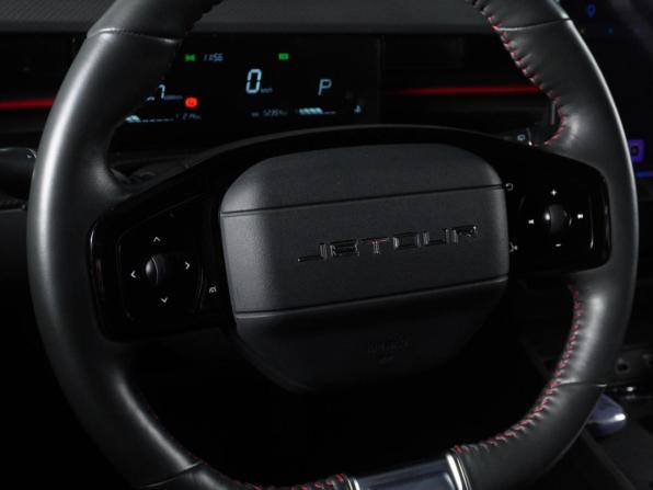 JETOUR DASHING I с пробегом 2023 года, цена 2 370 000 рублей, 52354 км, внедорожник, Автокод Объявления