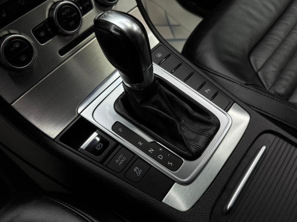Volkswagen Passat B7 с пробегом 2013 года, цена 1 190 000 рублей, 126616 км, седан, Автокод Объявления
