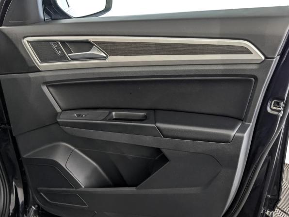 Volkswagen Teramont I с пробегом 2018 года, цена 2 940 000 рублей, 176009 км, внедорожник, Автокод Объявления