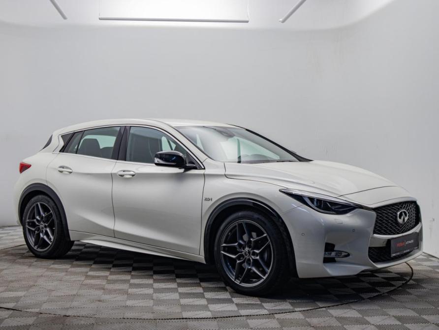 Infiniti Q30 Москва  - изображение 8