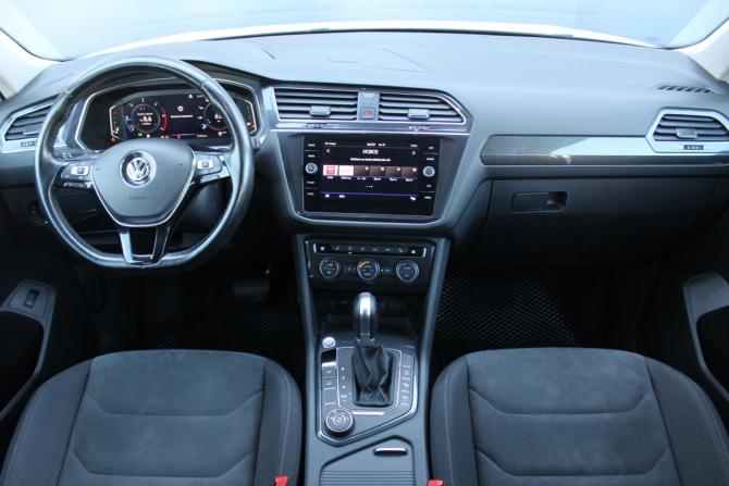 Volkswagen Tiguan II с пробегом 2019 года, цена 2 285 000 рублей, 252846 км, внедорожник, Автокод Объявления