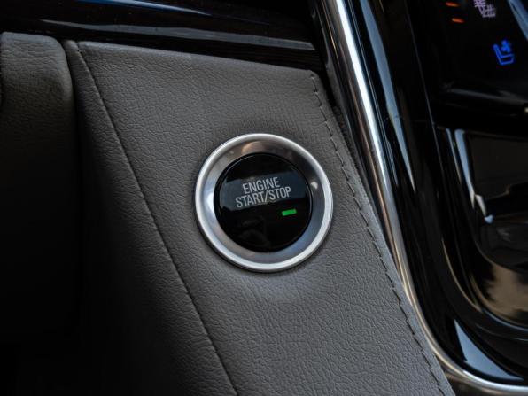 Cadillac Escalade IV с пробегом 2016 года, цена 5 200 000 рублей, 94143 км, внедорожник, Автокод Объявления