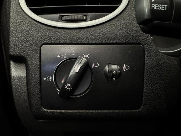 Ford Focus II с пробегом 2007 года, цена 359 000 рублей, 216968 км, седан, Автокод Объявления