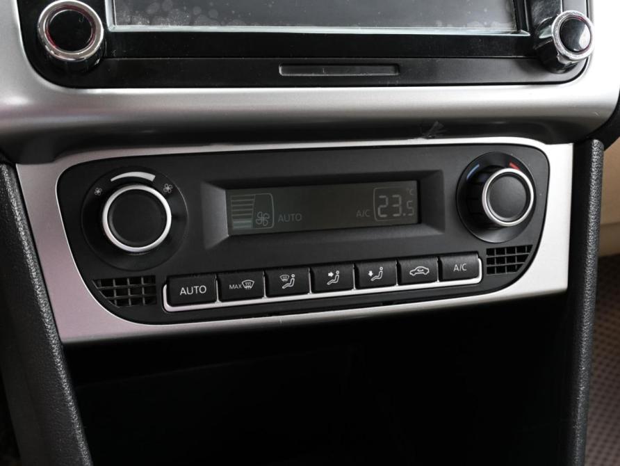 Volkswagen Polo V Рестайлинг Волгоград  - изображение 16