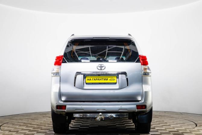 Toyota Land Cruiser Prado 150 Series с пробегом 2010 года, цена 2 549 000 рублей, 180000 км, внедорожник, Автокод Объявления