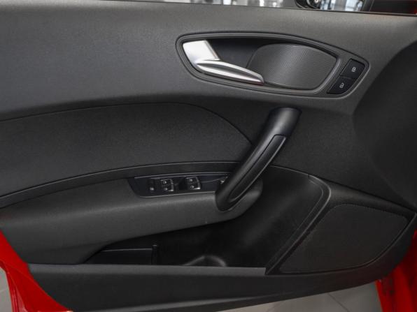 Audi A1 I (8X) Рестайлинг с пробегом 2015 года, цена 1 100 000 рублей, 111353 км, хэтчбек, Автокод Объявления