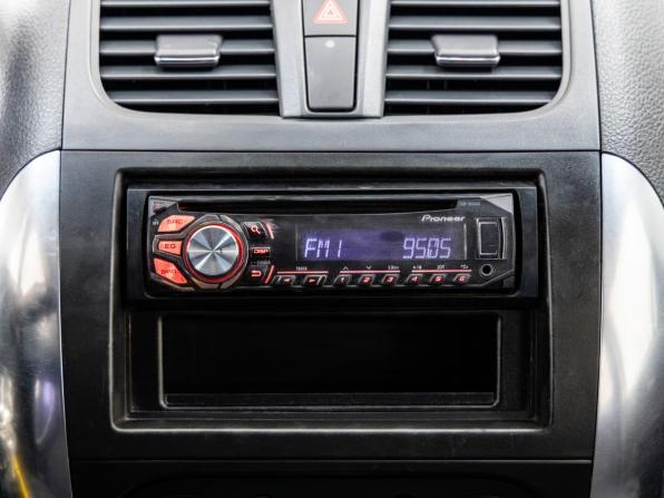 Suzuki SX4 I (Classic) Рестайлинг с пробегом 2010 года, цена 778 000 рублей, 215669 км, седан, Автокод Объявления