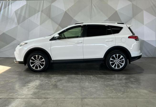 Toyota RAV4 IV (XA40) Рестайлинг с пробегом 2016 года, цена 2 660 000 рублей, 195360 км, внедорожник, Автокод Объявления