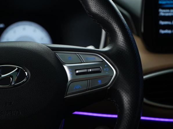 Hyundai Santa Fe IV Рестайлинг с пробегом 2022 года, цена 4 349 099 рублей, 80000 км, внедорожник, Автокод Объявления