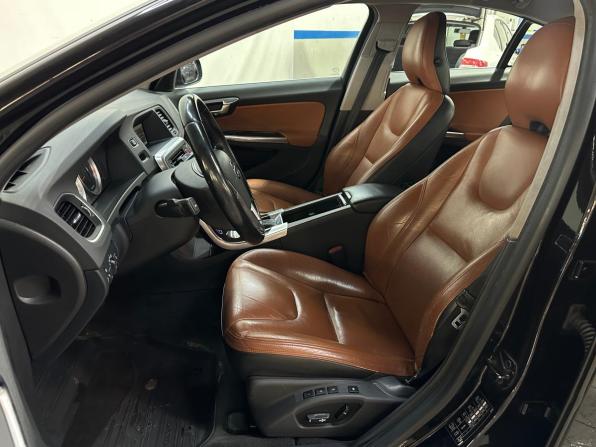 Volvo S60 II с пробегом 2013 года, цена 1 230 000 рублей, 131950 км, седан, Автокод Объявления