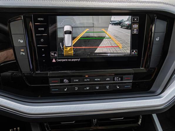 Volkswagen Touareg III с пробегом 2019 года, цена 3 380 000 рублей, 249776 км, внедорожник, Автокод Объявления