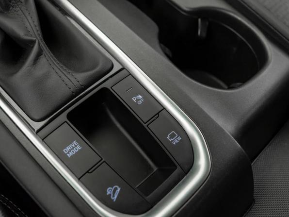 Hyundai Santa Fe IV с пробегом 2019 года, цена 2 840 000 рублей, 137437 км, внедорожник, Автокод Объявления