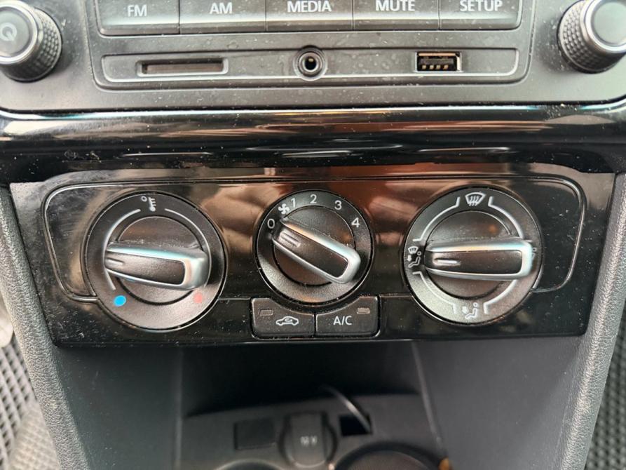 Volkswagen Polo V Рестайлинг Санкт-Петербург  - изображение 14