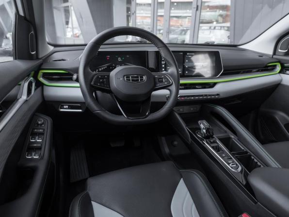 Geely Coolray I Рестайлинг с пробегом 2024 года, цена 2 180 000 рублей, 17001 км, внедорожник, Автокод Объявления
