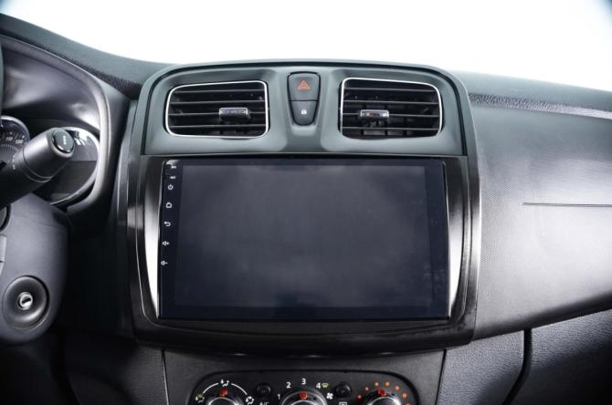 Renault Logan II Рестайлинг с пробегом 2021 года, цена 1 349 000 рублей, 80300 км, седан, Автокод Объявления