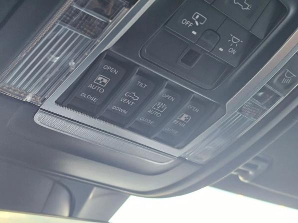 Ram 1500 V с пробегом 2022 года, цена 6 599 000 рублей, 172501 км, offers.body_type.unknown, Автокод Объявления