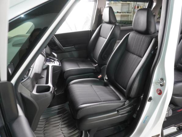 Honda Freed II с пробегом 2017 года, цена 1 899 000 рублей, 87648 км, компактвэн, Автокод Объявления