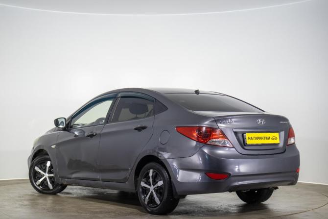 Hyundai Solaris I с пробегом 2013 года, цена 649 000 рублей, 261000 км, седан, Автокод Объявления