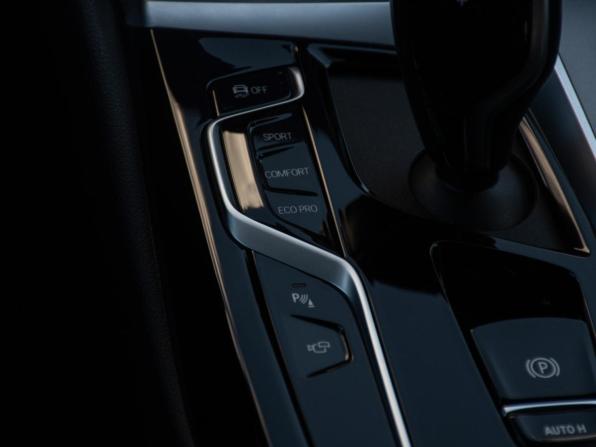 BMW 5 серии VII (G30/G31/G38) Рестайлинг с пробегом 2020 года, цена 5 850 000 рублей, 130000 км, седан, Автокод Объявления