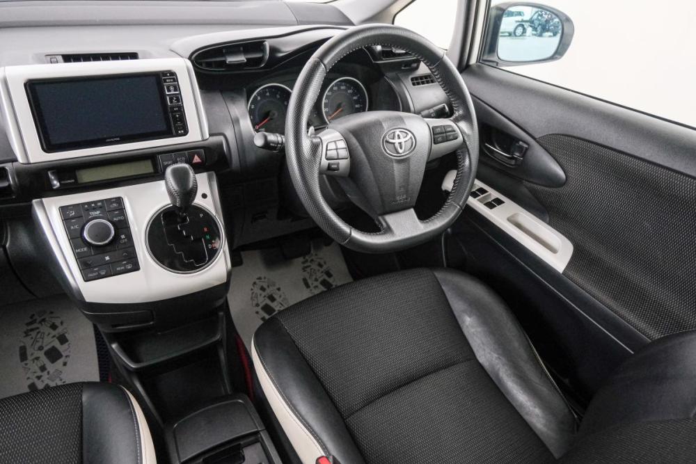 Toyota Wish II Рестайлинг Красноярск  - изображение 10