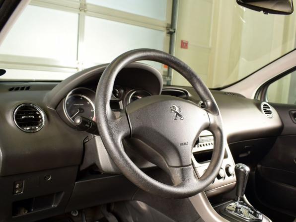 Peugeot 308 I Рестайлинг с пробегом 2011 года, цена 479 995 рублей, 110573 км, хэтчбек, Автокод Объявления