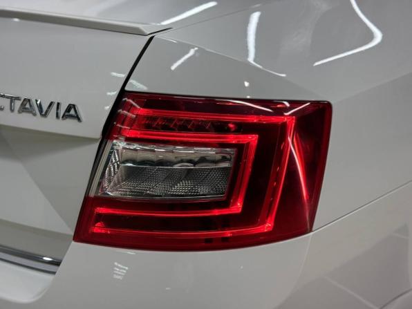 Skoda Octavia III (A7) с пробегом 2015 года, цена 1 445 000 рублей, 170749 км, лифтбек, Автокод Объявления