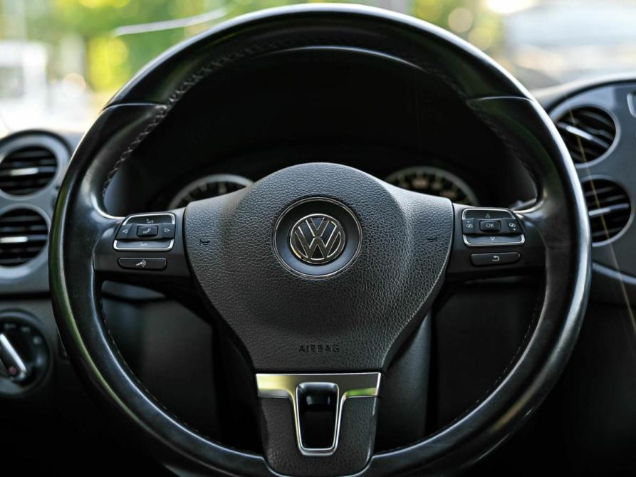 Volkswagen Tiguan I Рестайлинг Санкт-Петербург  - изображение 6