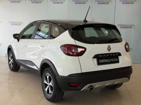 Renault Kaptur I Рестайлинг с пробегом 2021 года, цена 1 199 000 рублей, 126175 км, внедорожник, Автокод Объявления