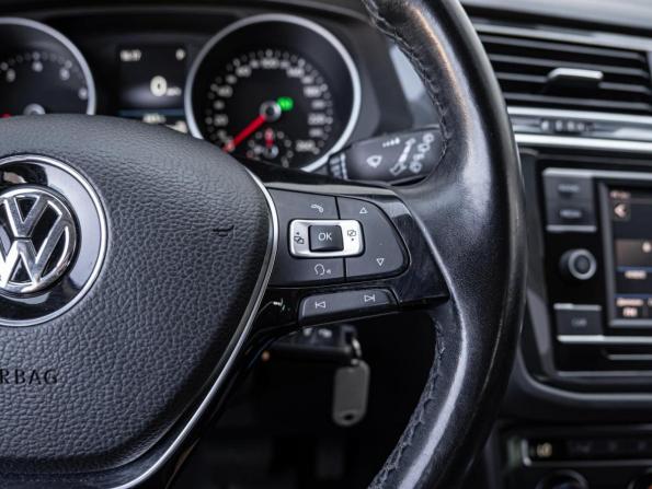 Volkswagen Tiguan II с пробегом 2017 года, цена 2 340 000 рублей, 125640 км, внедорожник, Автокод Объявления